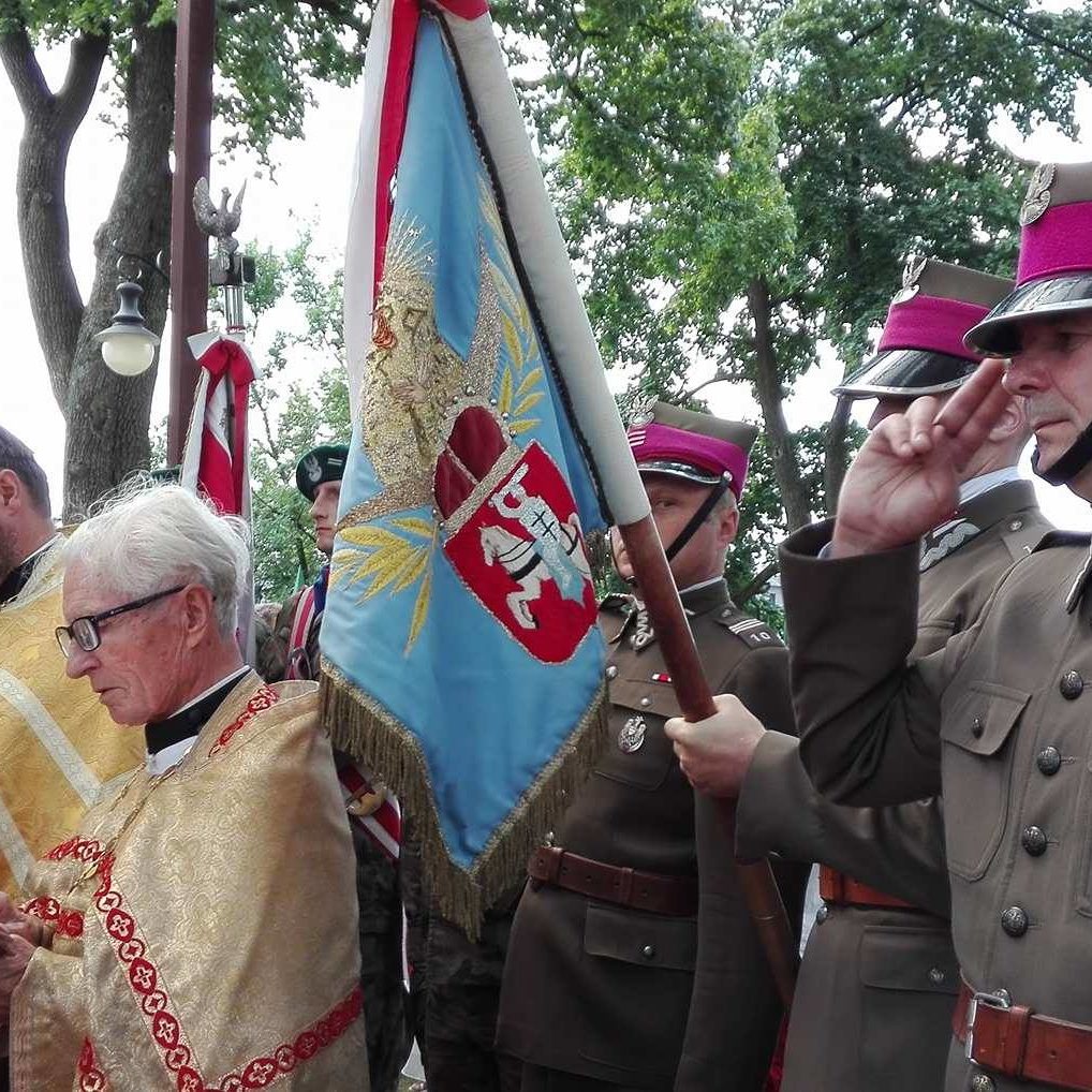 19897536_1246074472168458_717045493_o