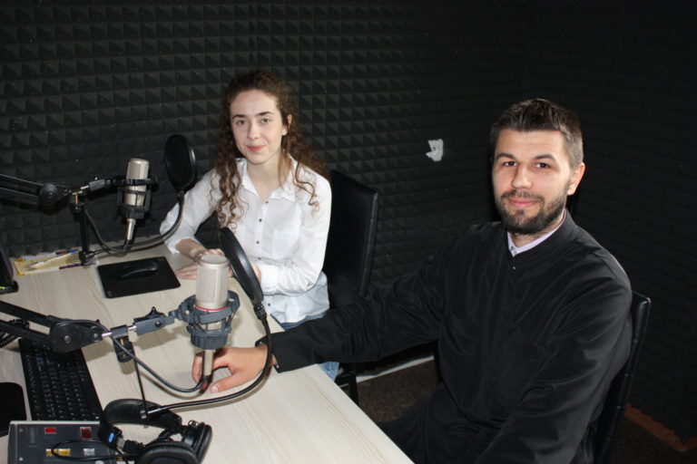 ks. Piotr Omelczuk, Aneta Turowska