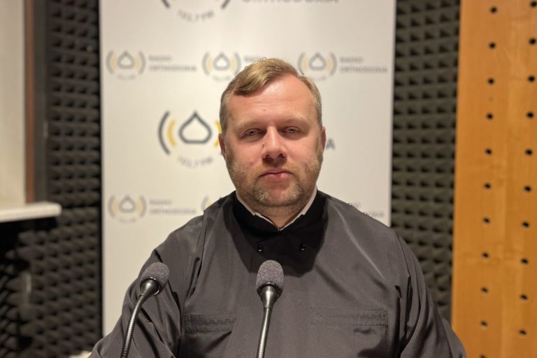 protodiakon Miroslaw Demczuk