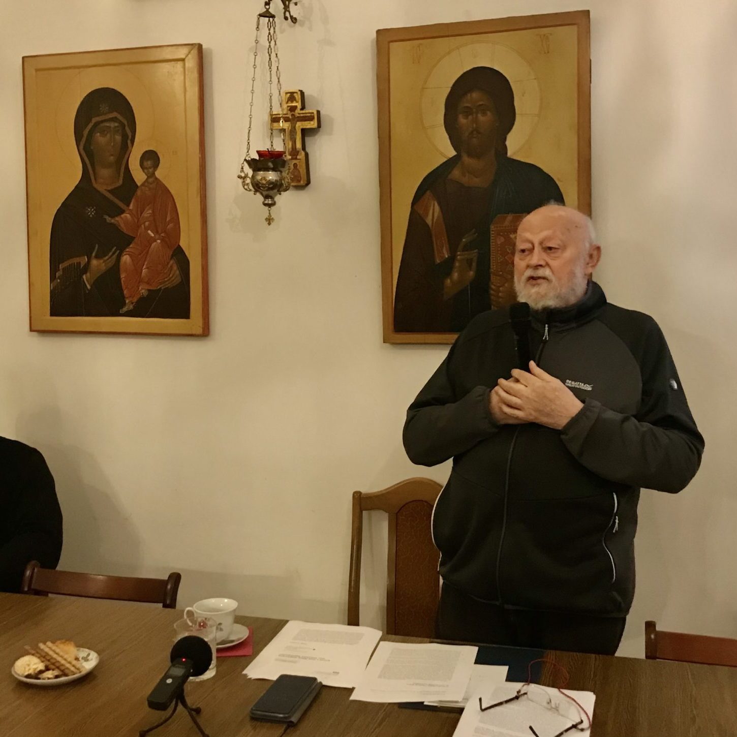 prof Aleksander Naumow